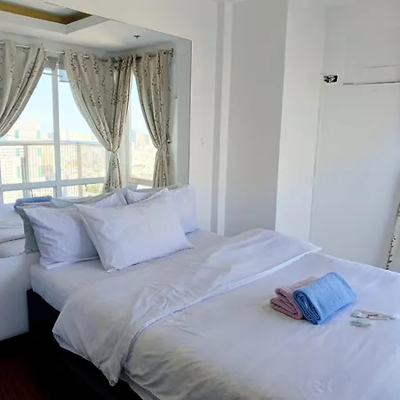 Enjoy Free Sauna And Pool Access, Save 40 Percent This Month On A Deluxe Unit In Manila With A Balcony In Prime Location Near Naia, Manila Bay, Robinsons Place, Pgh, Bellagio, Up, And Intramuros Updated 2025 Rates For An Unforgettable Staycation