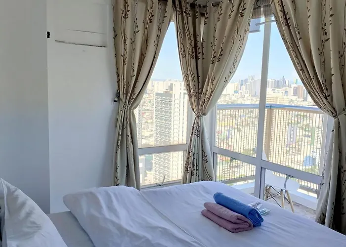 Apartahotel Enjoy Free Sauna And Pool Access, Save 40 Percent Month On A Deluxe Unit In With A Balcony In Prime Location Near Naia, Bay, Robinsons Place, Pgh, Bellagio, Up, And Intramuros Updated 2025 Rates For An Unforgettable Staycation *
